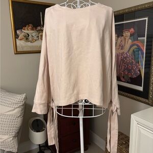 Varley Cream Sweatshirt with sleeve arm ties, great unique Lg